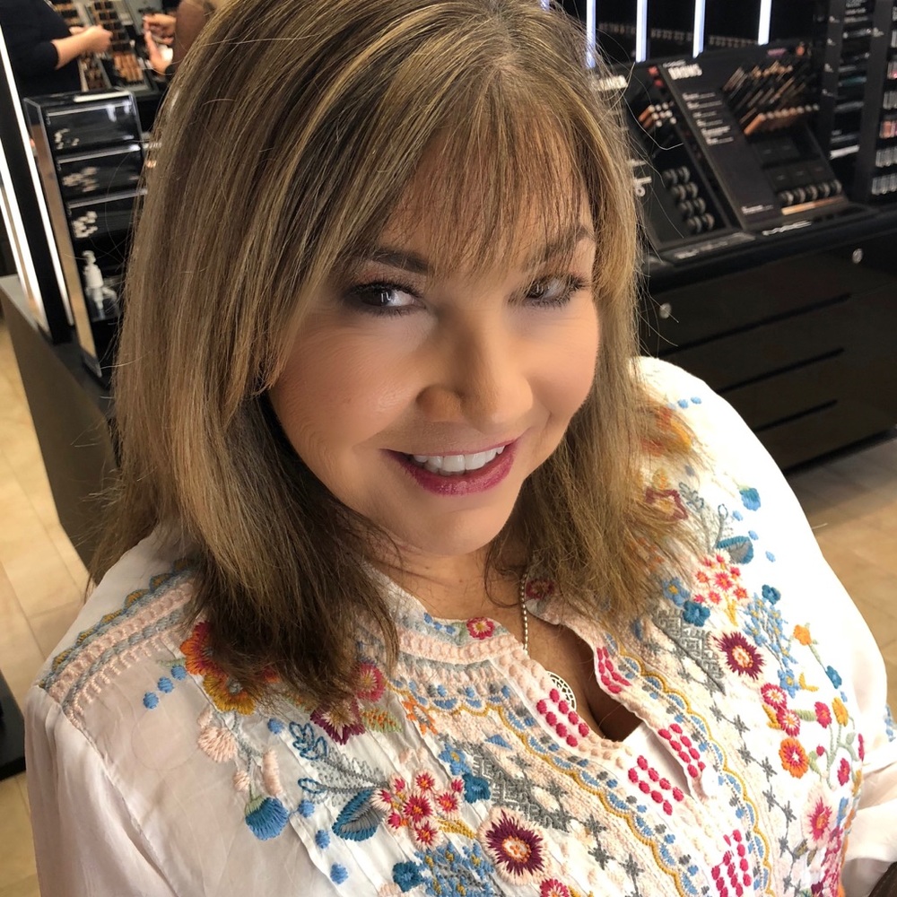 Meet your Posher, Rebecca